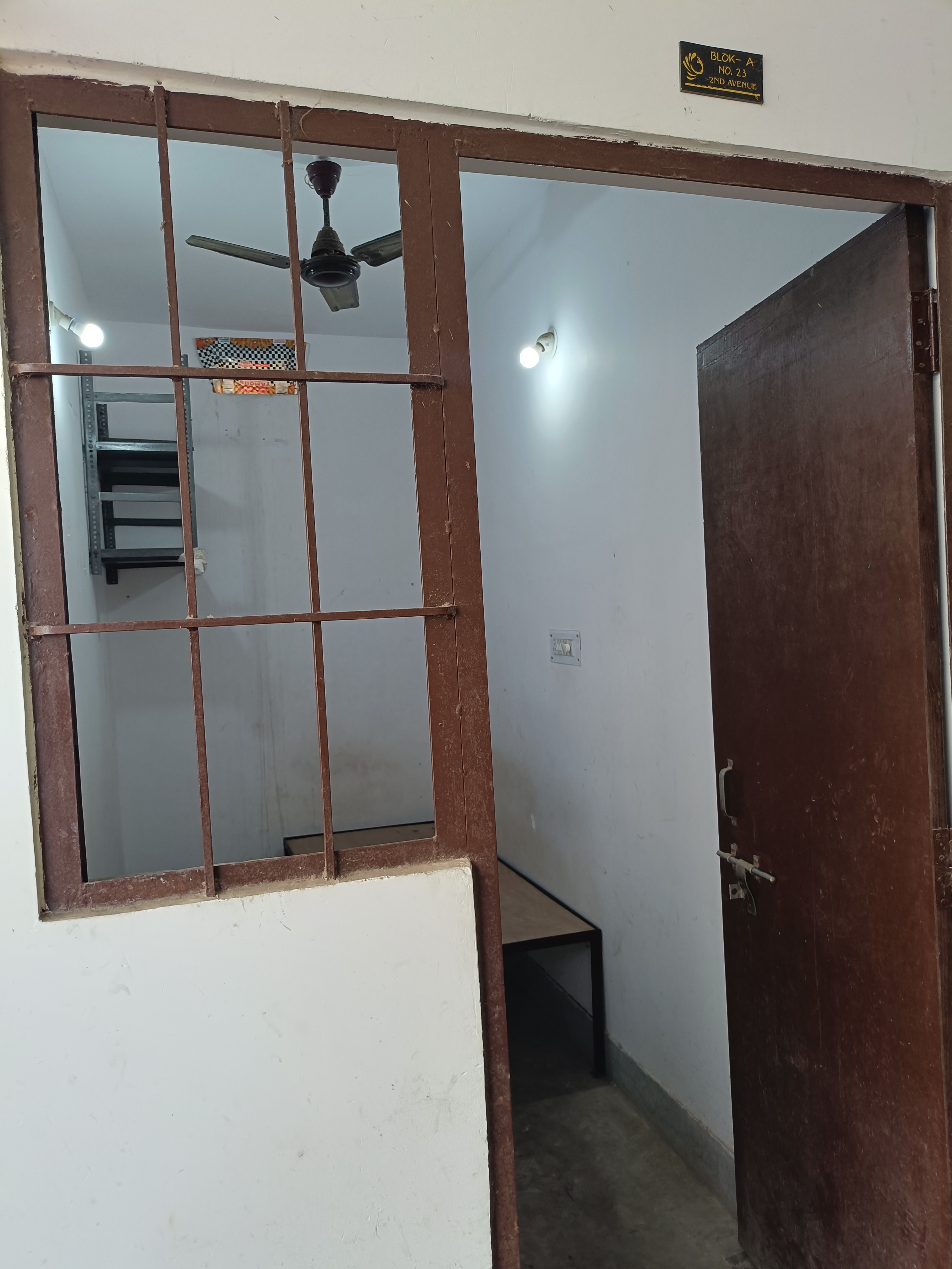 Single Room for Boys in korrah chowk
