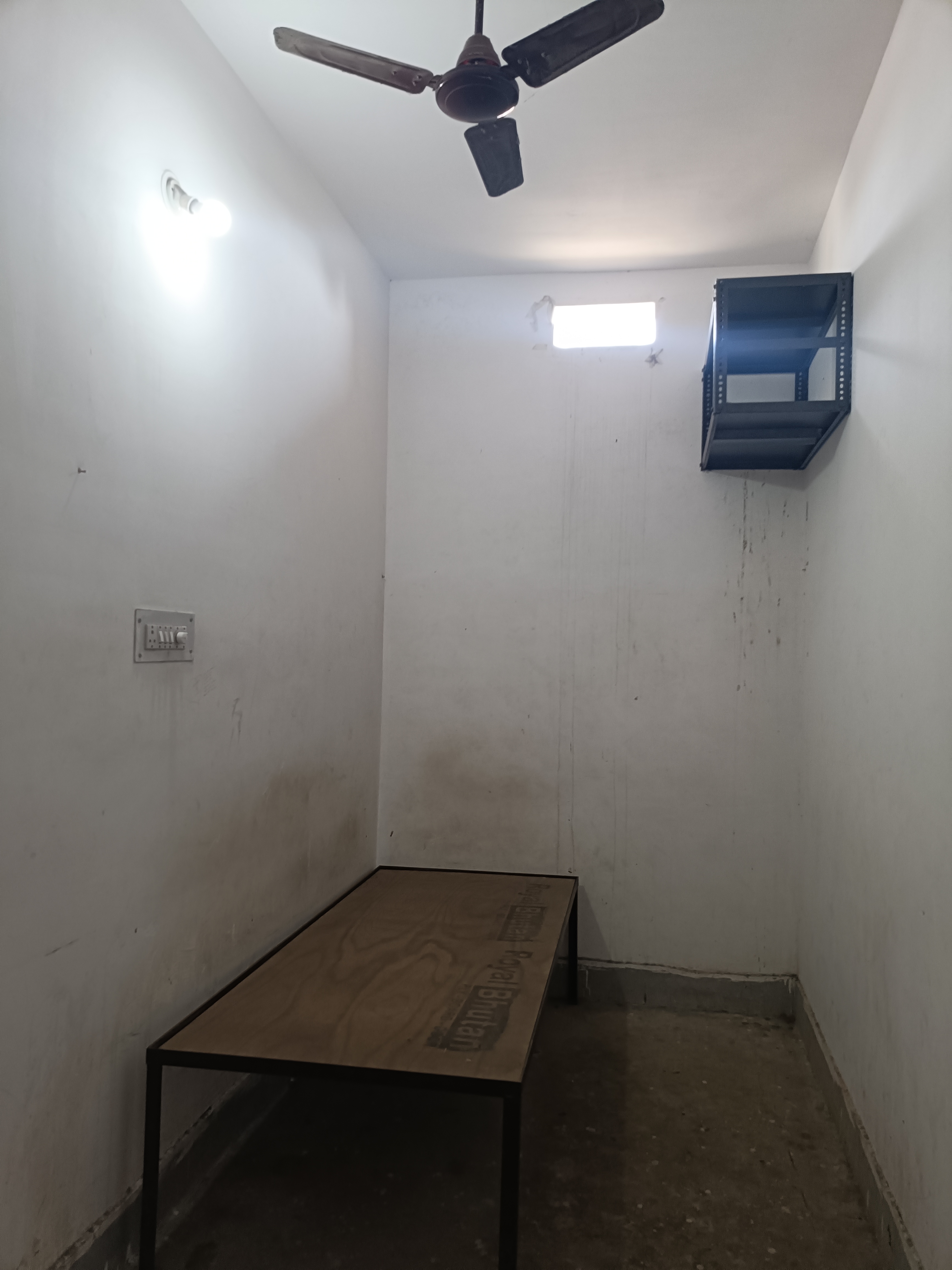 Single Room for Boys in korrah chowk