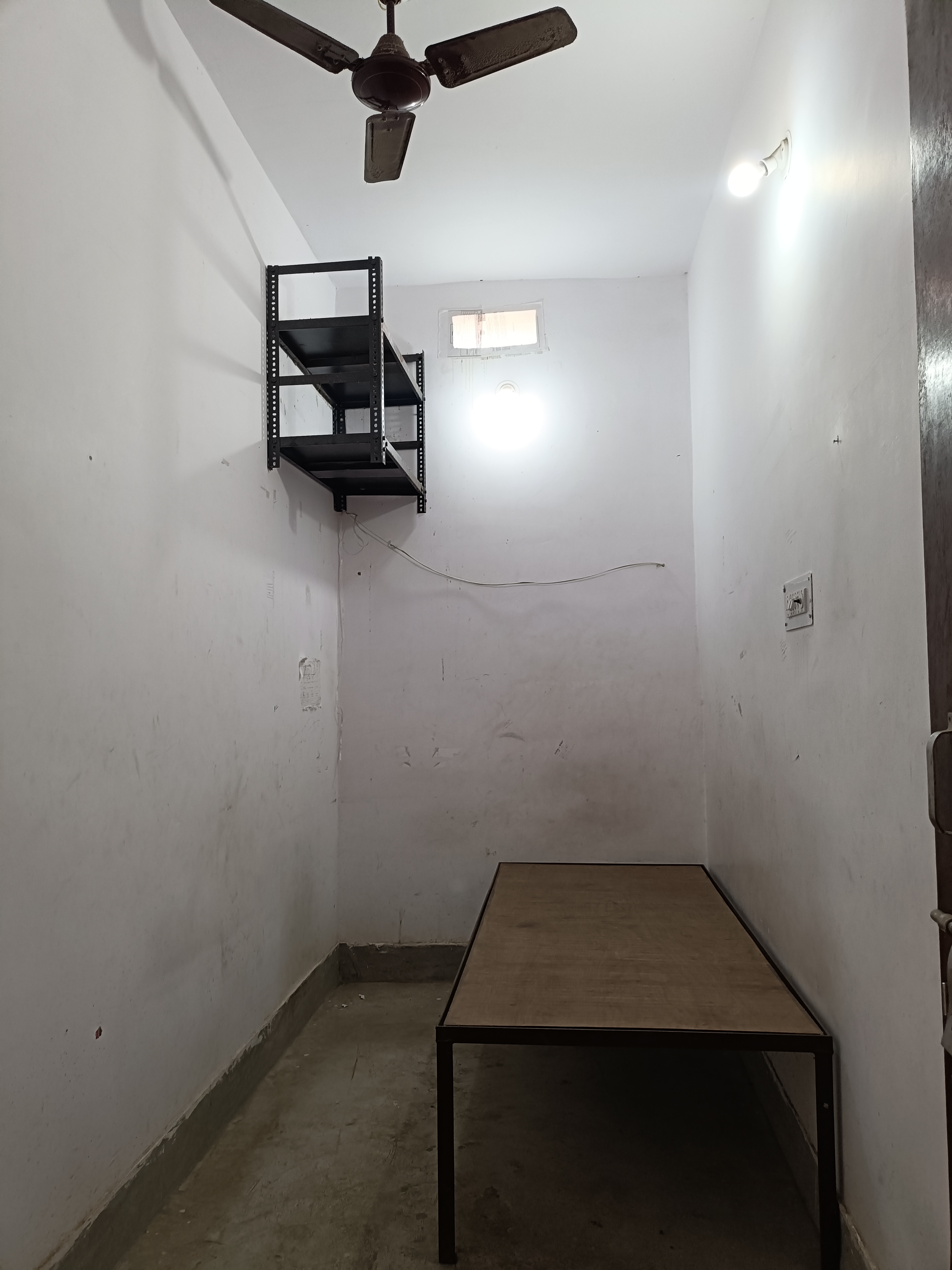 Single Room for Boys in korrah chowk