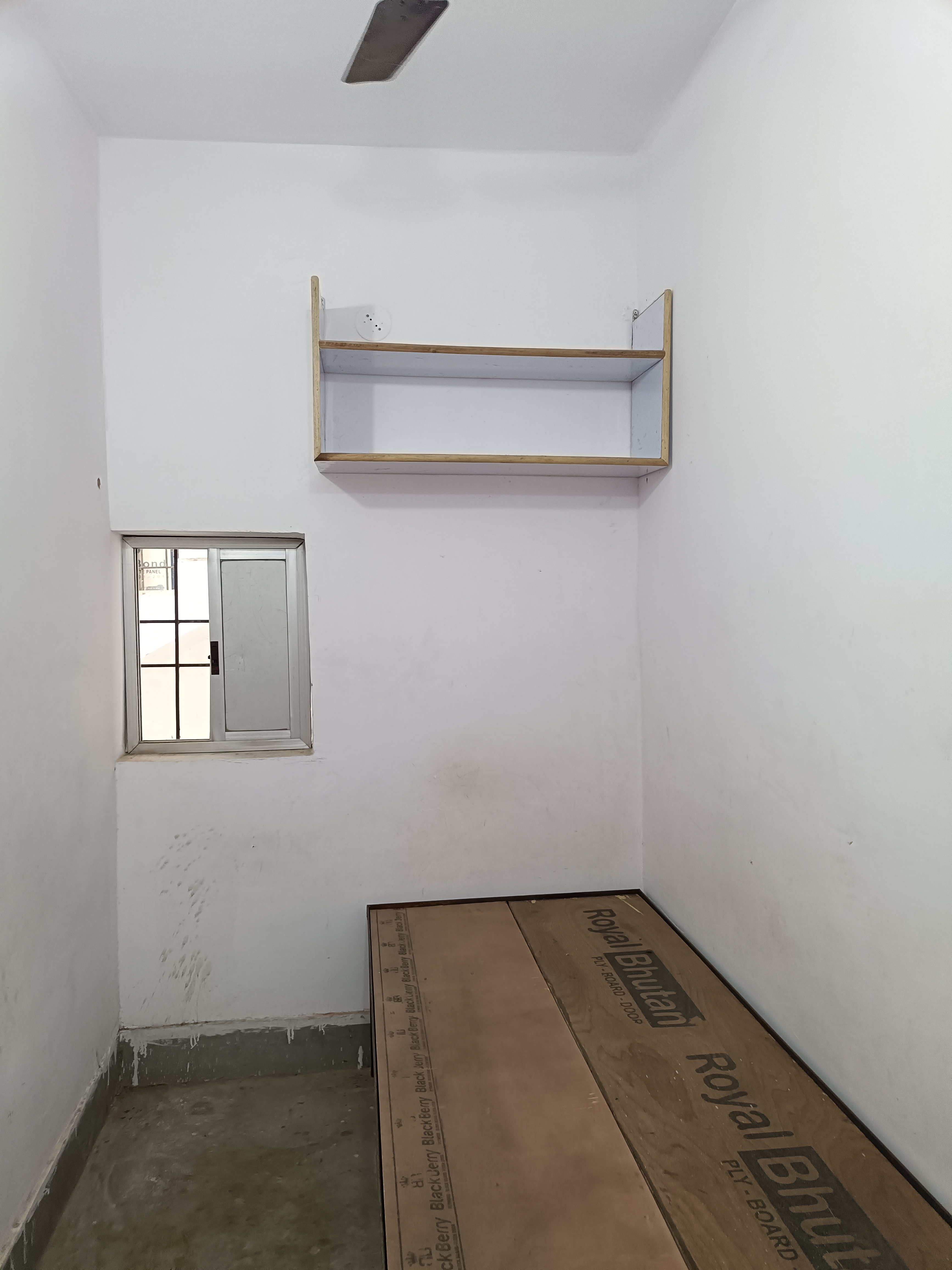 Single Room for Boys in korrah chowk