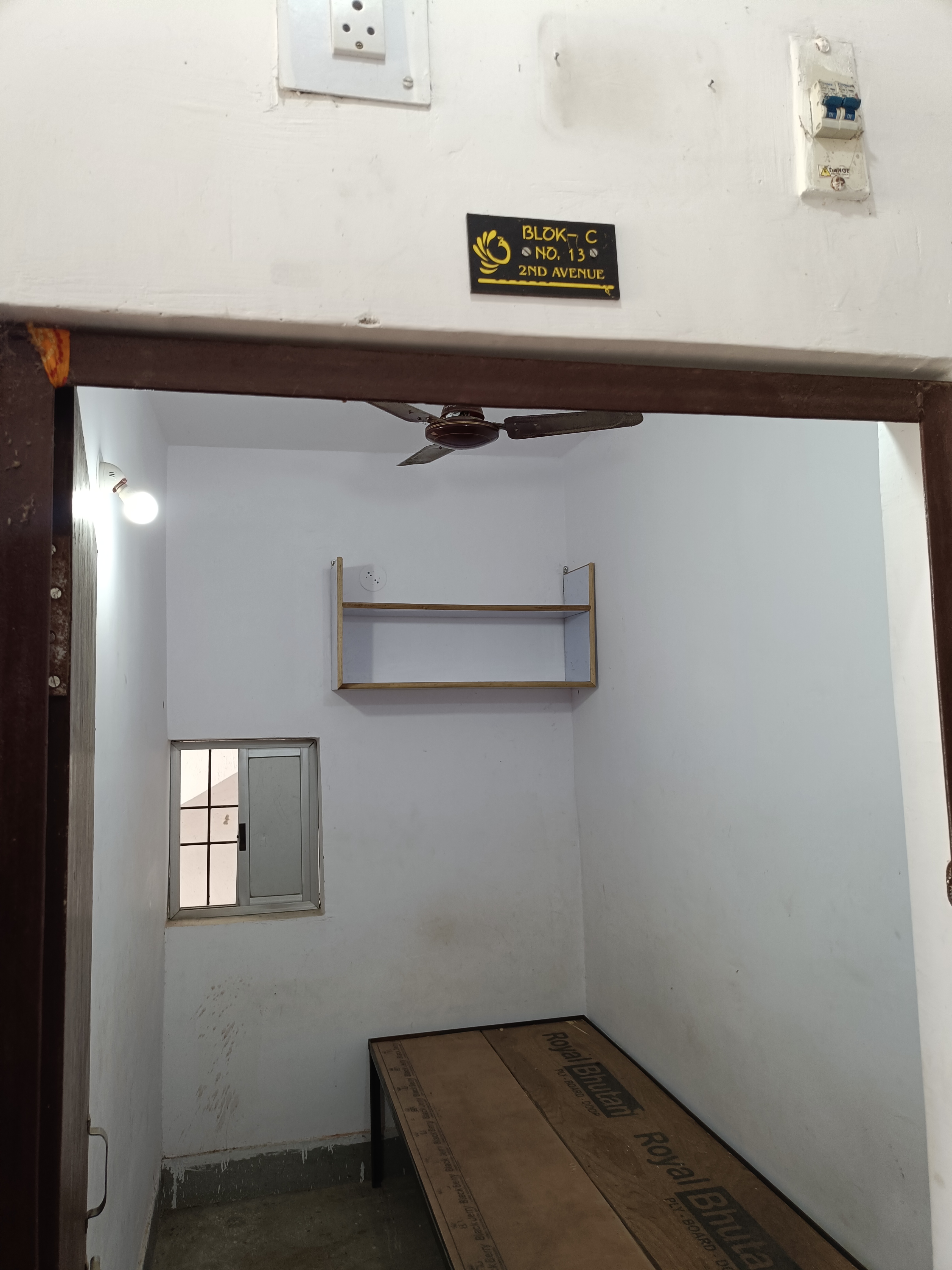 Single Room for Boys in korrah chowk